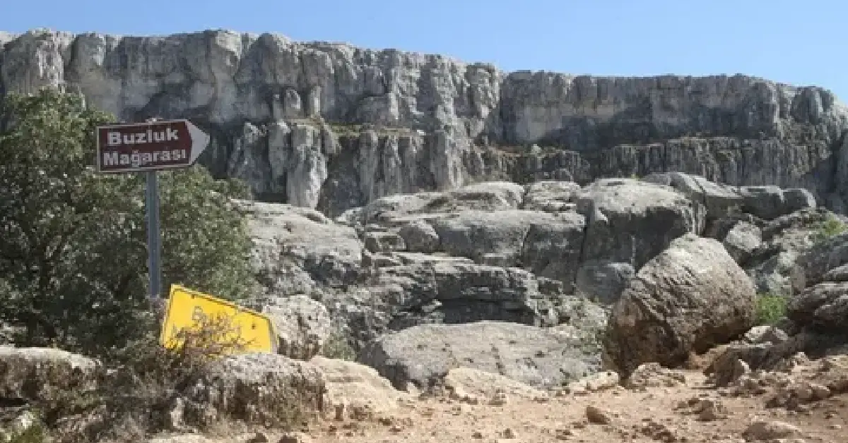 Buzluk Mağarası