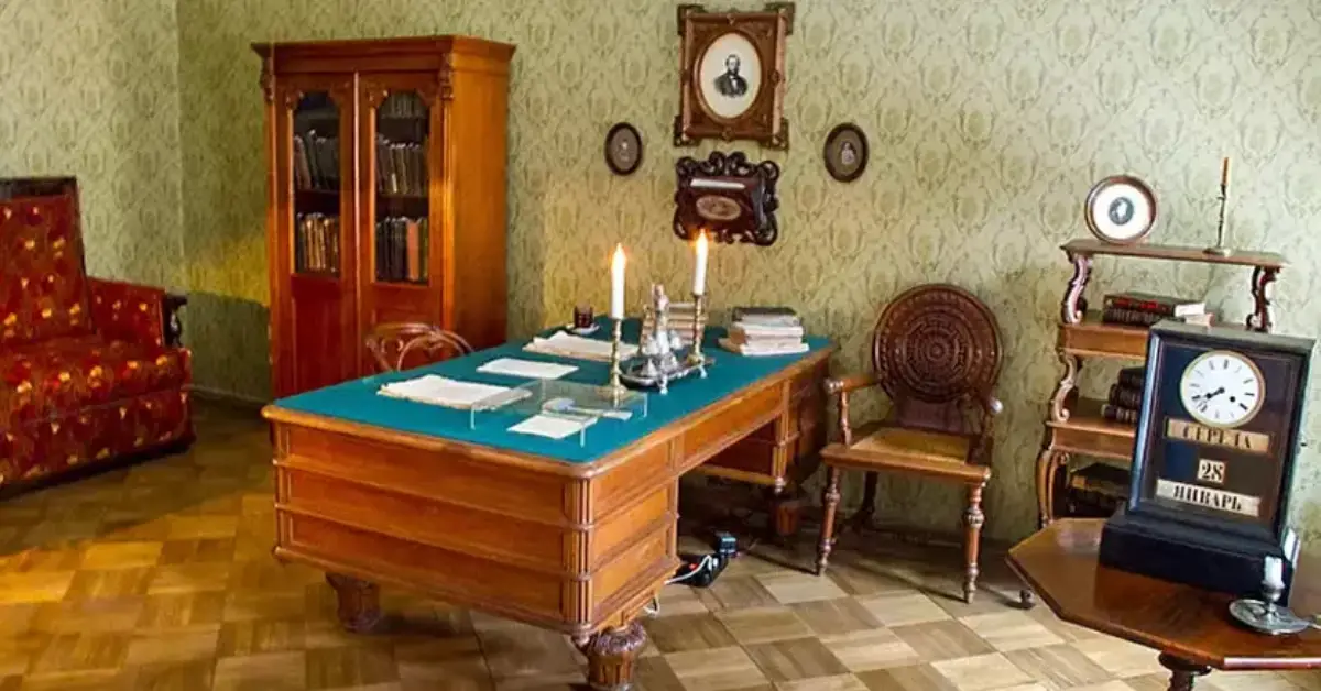 Dostoyevski Müzesi