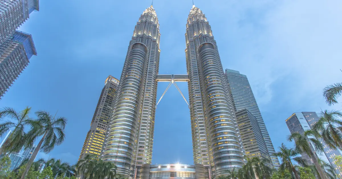 Petronas İkiz Kuleleri