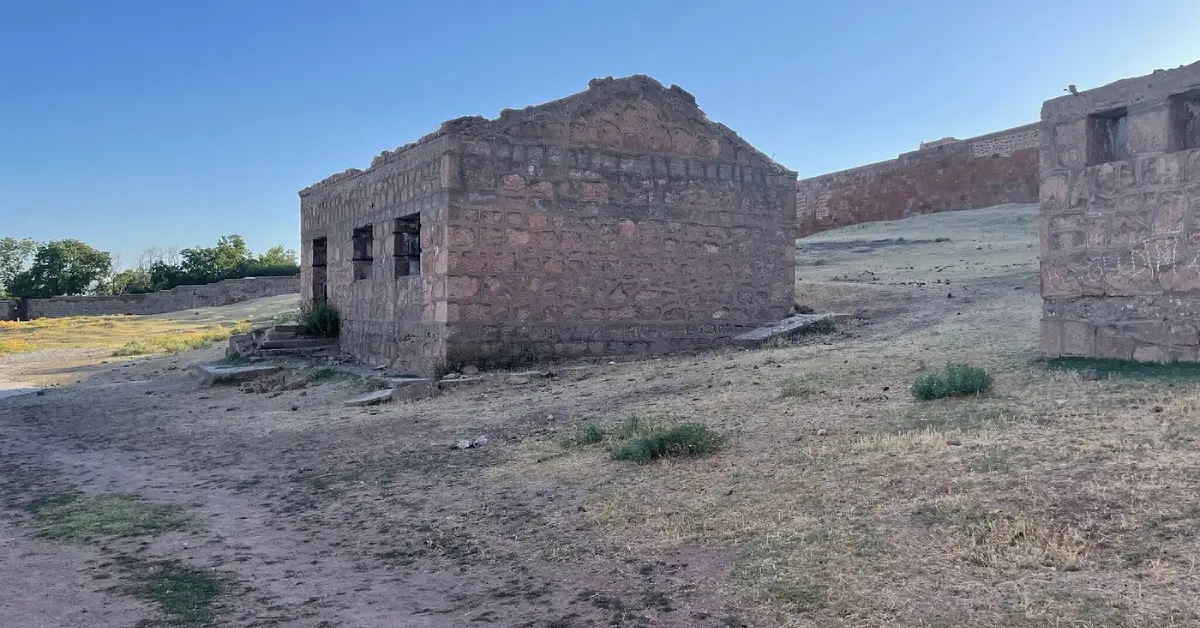 Ahlat Sahil Kalesi