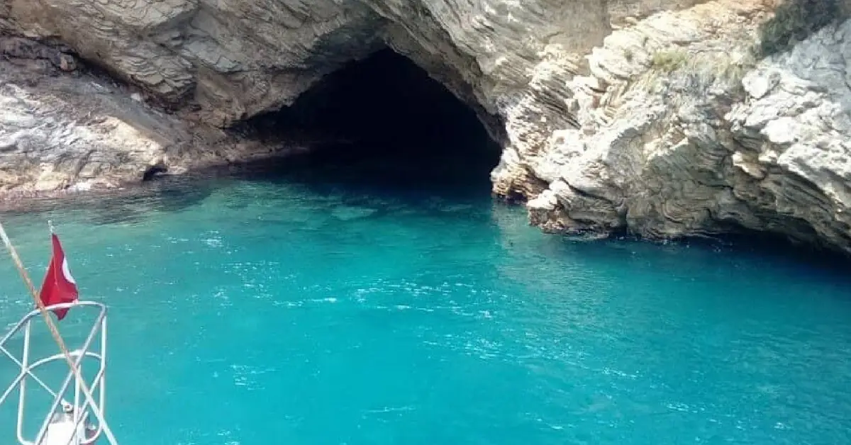 Mavi Mağara