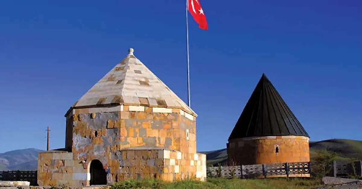 Şehit Osman Türbeleri