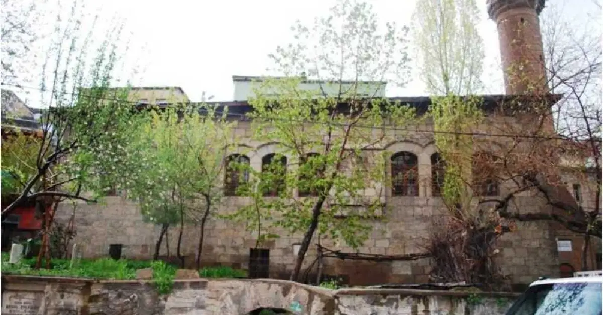 Sultaniye Camii