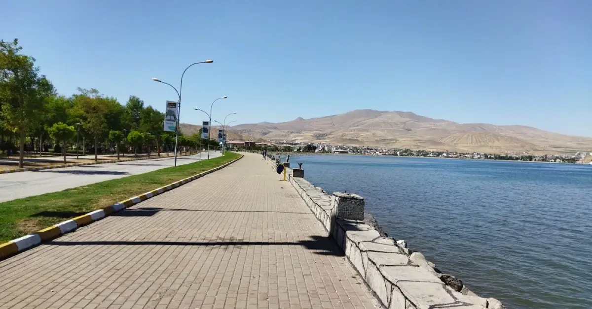 Tatvan Sahil Parkı