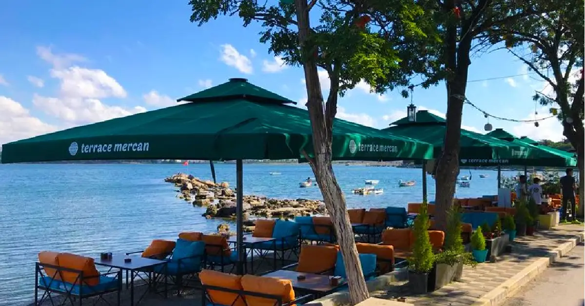 Terrace Mercan