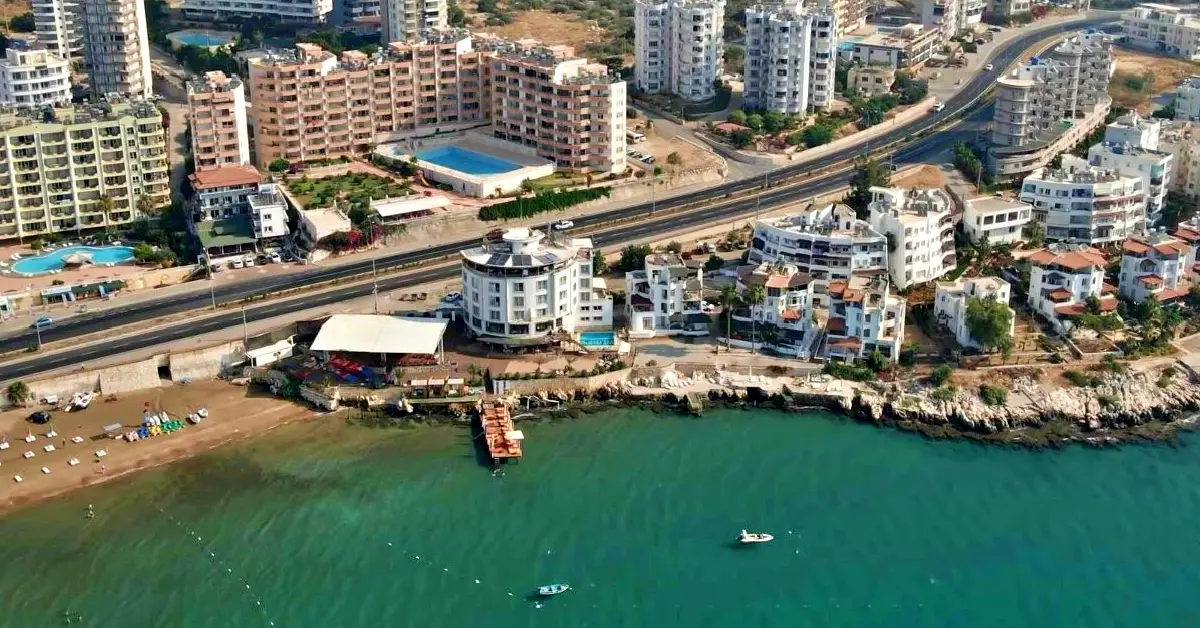 Yemiş Kumu Plajı