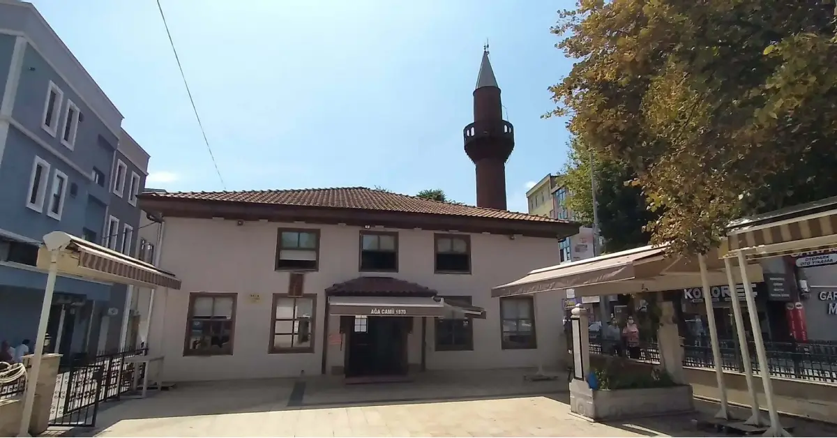 Ağa Camii