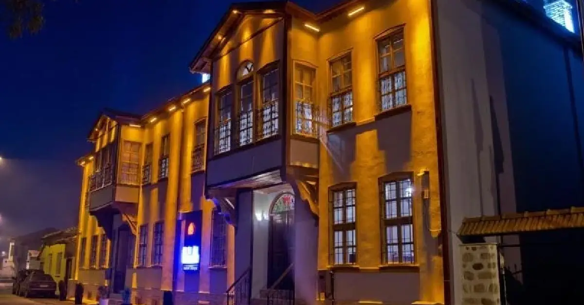 Hich Hotel Konya