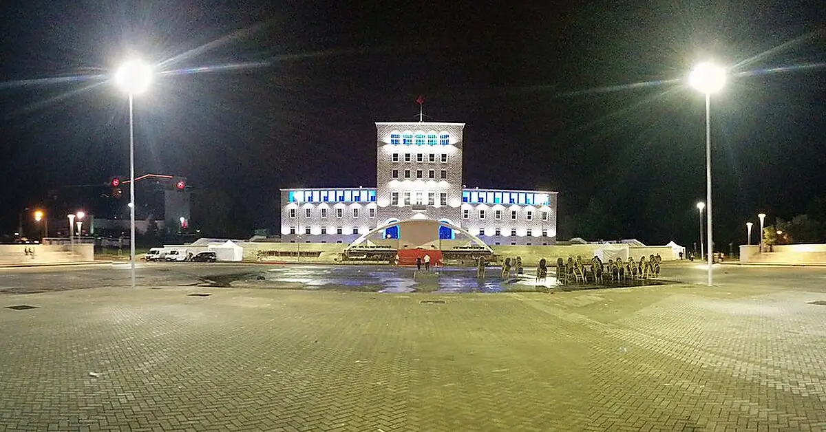 Rahibe Terasa Meydanı