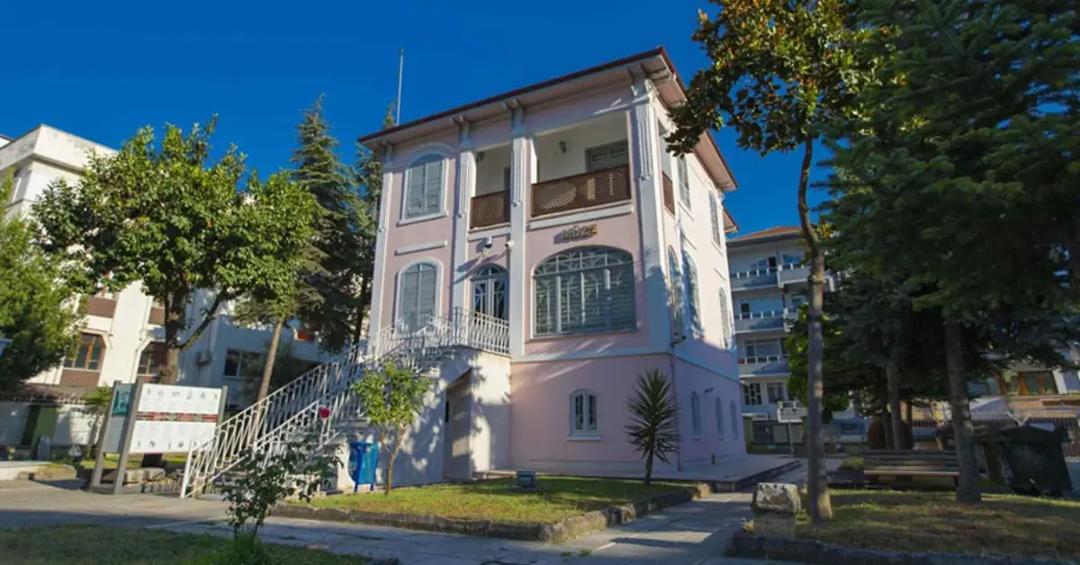 Sakarya Müzesi (Atatürk Evi)