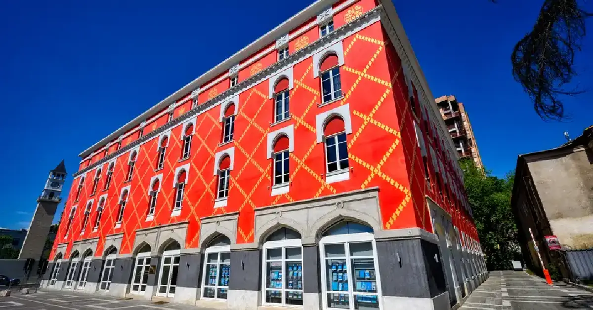 Tiran Ulusal Sanat Galerisi