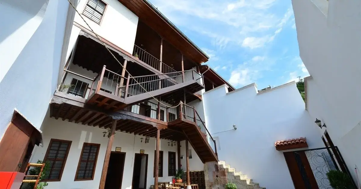 Dedeoğlu Konağı