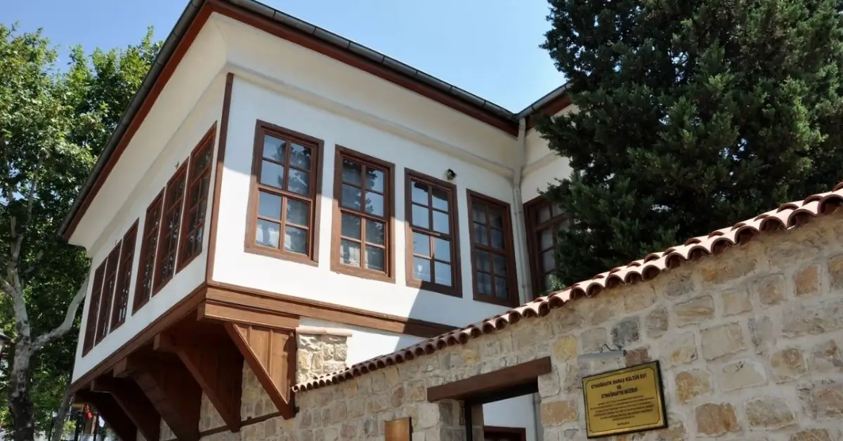 Mahmut Arif Paşa Konağı Etnografya Müzesi