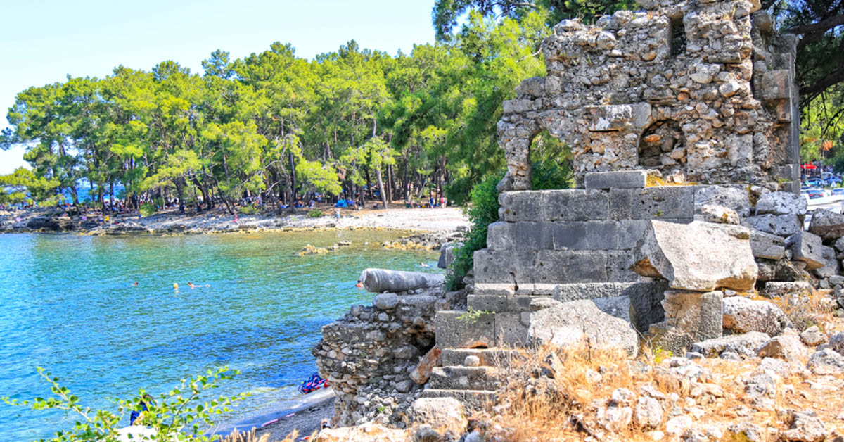 Phaselis Antik Kenti Plaji