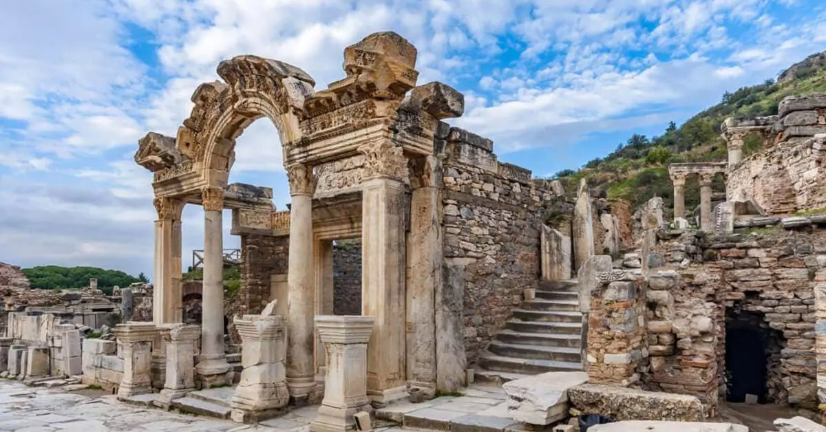 Efes Antik Kenti Ziyaret Saatleri