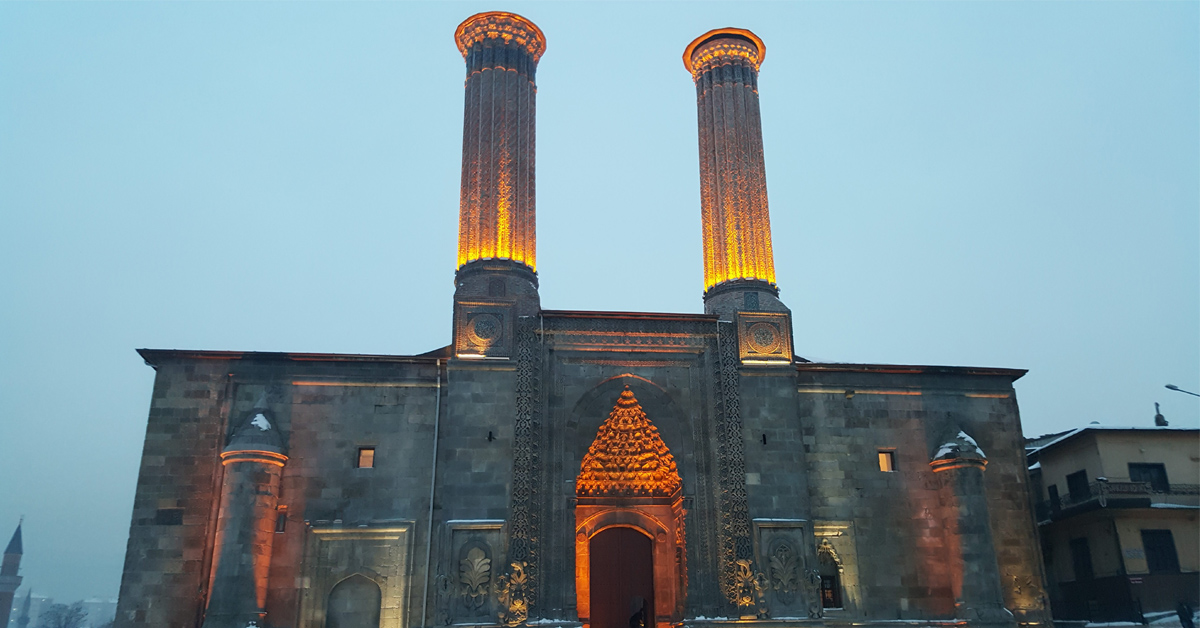 Çifte Minareli Medrese