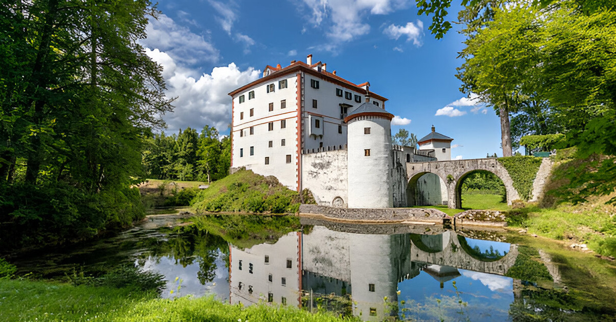 Snežnik Kalesi