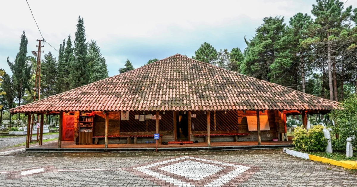 Göğeceli Cami