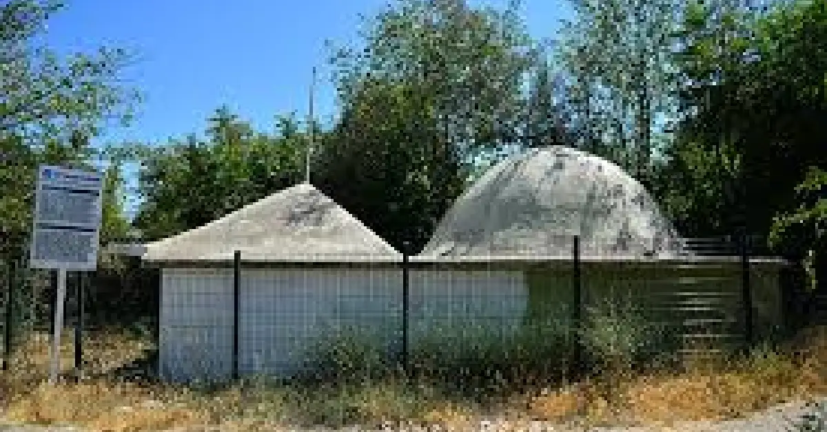 Hötüm Dede Türbesi