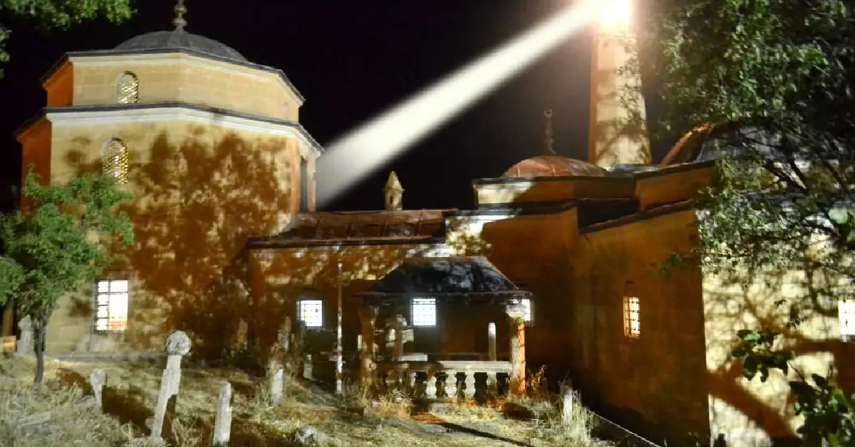 Kalatül Üstad Kalesi