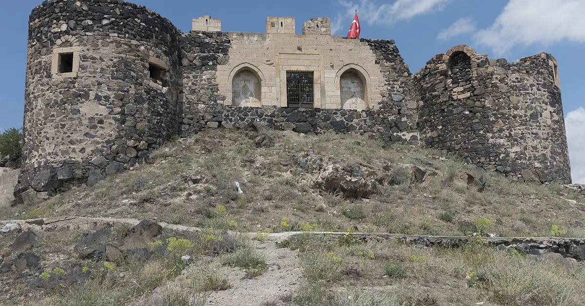 Nevşehir Kalesi