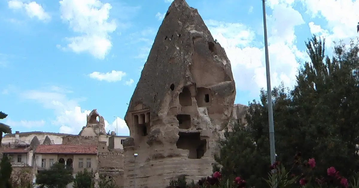 Göreme Roma Kalesi ve Mezarı