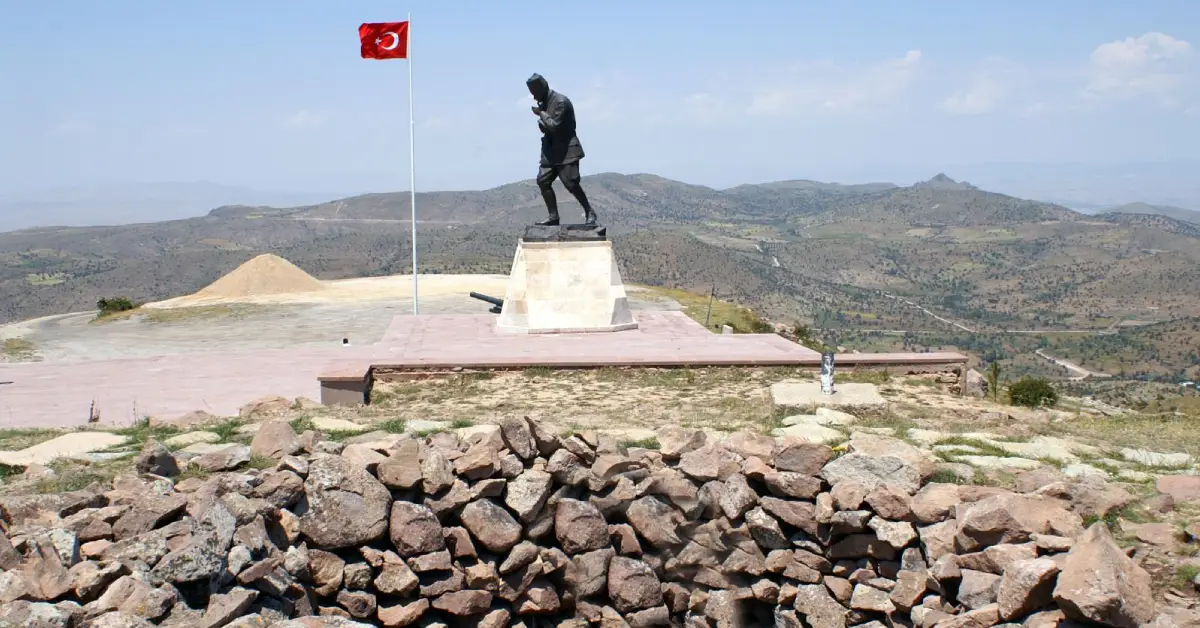 Kocatepe Anıtı
