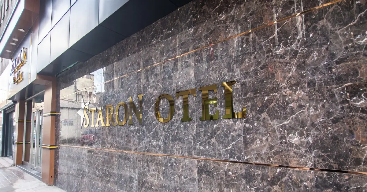 Staron Otel
