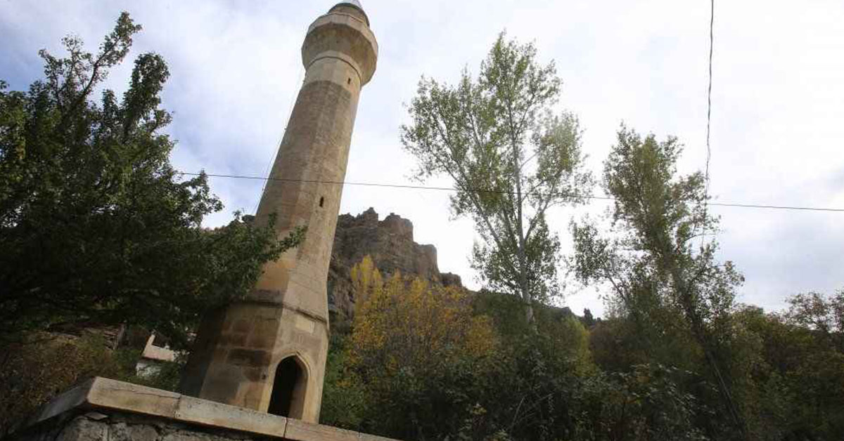 Yikik Minare