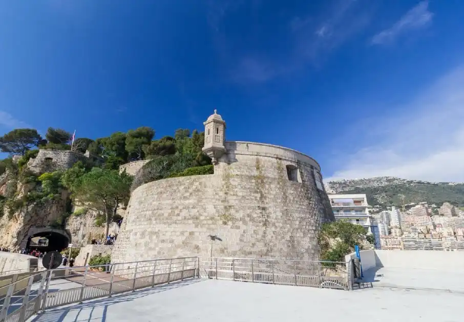 fort antoine tiyatrosu