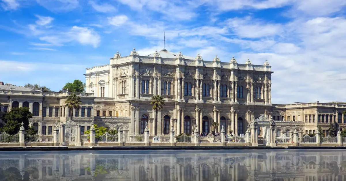 dolmabahce sarayi