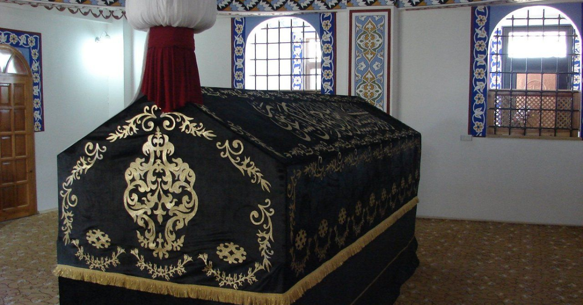 Saffan Bin Muattal Türbesi